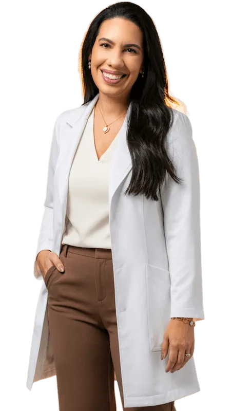 Dra. Danielle de Lara, neurocirurgiã especializada em cirurgia de tumor na hipófise e cirurgia cerebral minimamente invasiva em Blumenau/SC